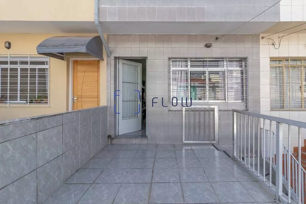 Casa à venda com 2 quartos, 100m² - Foto 2