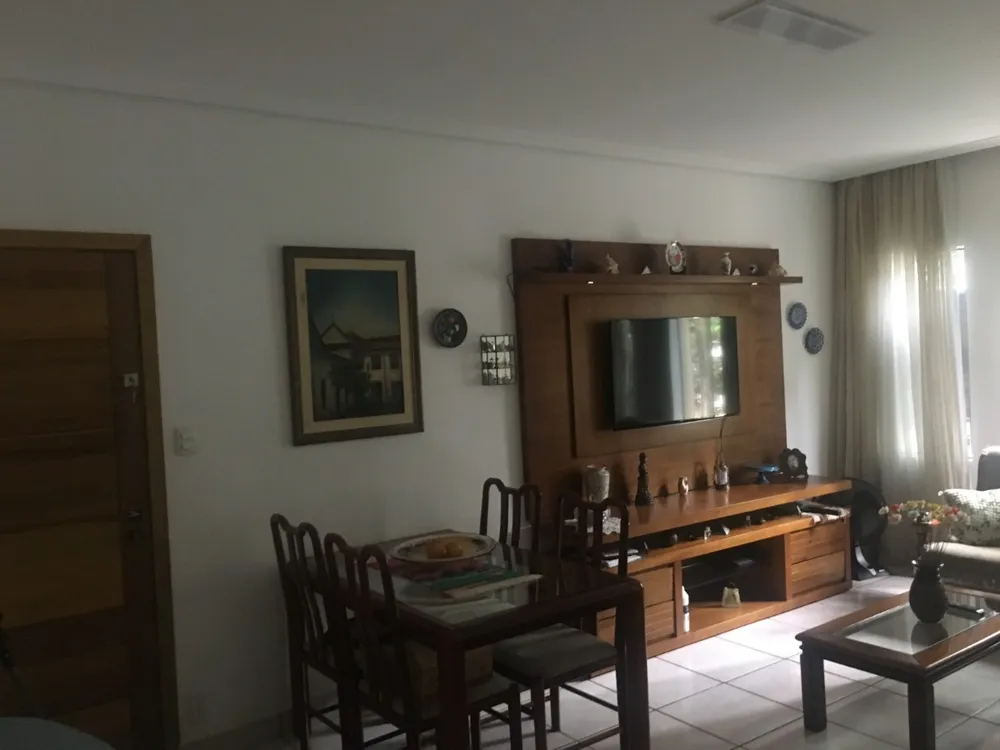 Casa, 4 quartos, 624 m² - Foto 1