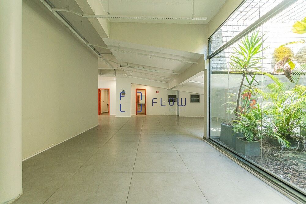 Imóvel Comercial Padrão à venda e aluguel, 877m² - Foto 8