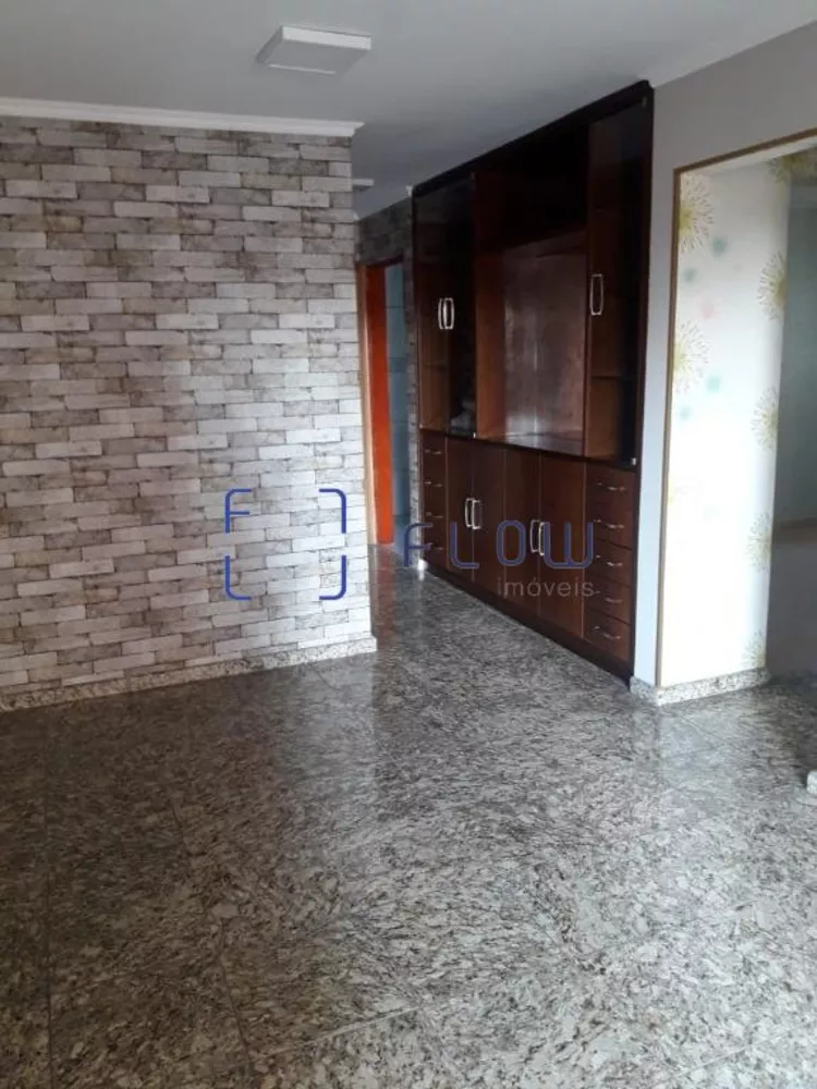 Apartamento à venda com 3 quartos, 62m² - Foto 2