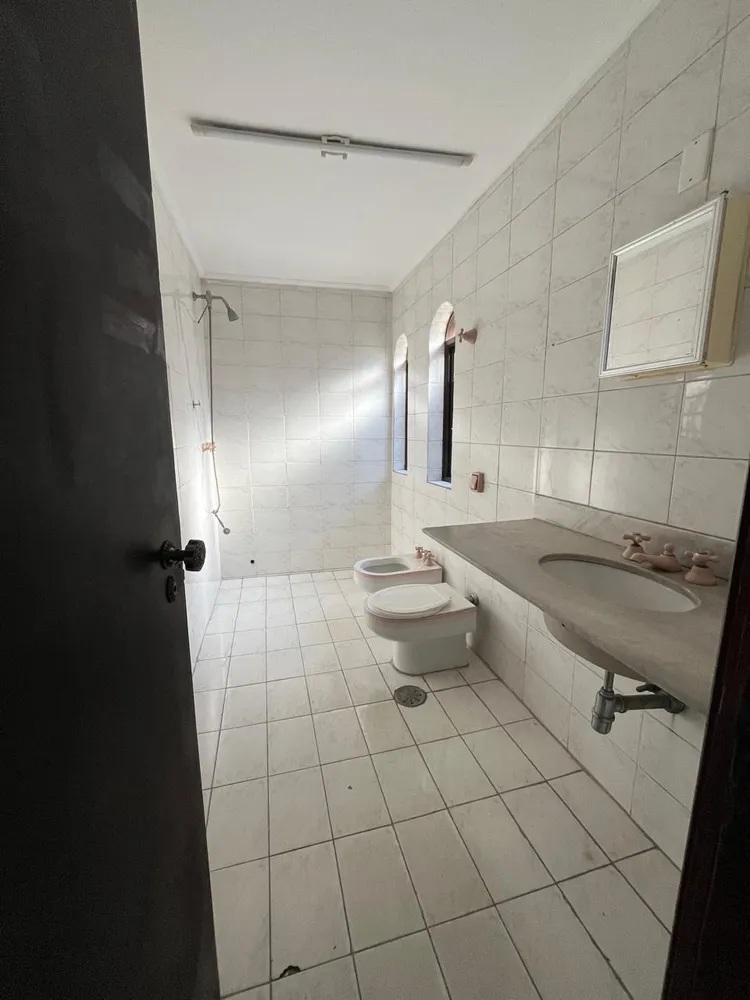 Casa, 4 quartos, 330 m² - Foto 4
