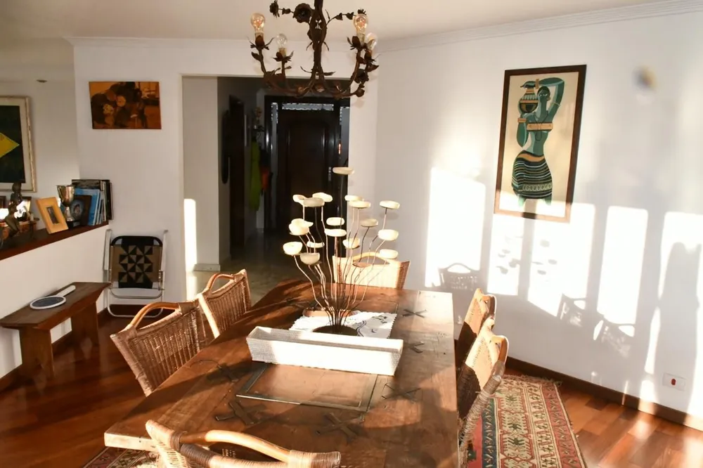 Casa, 5 quartos, 578 m² - Foto 1