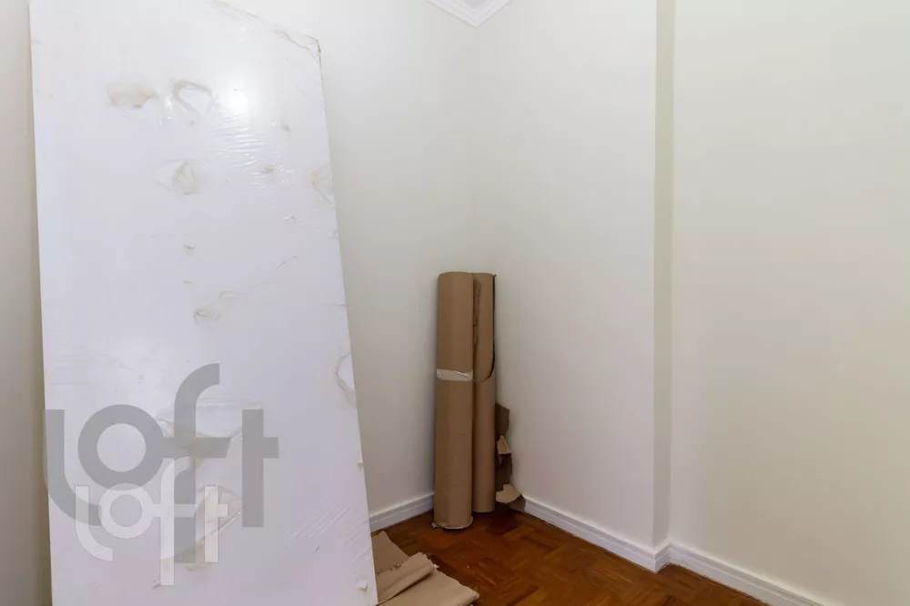 Apartamento à venda com 3 quartos, 110m² - Foto 2