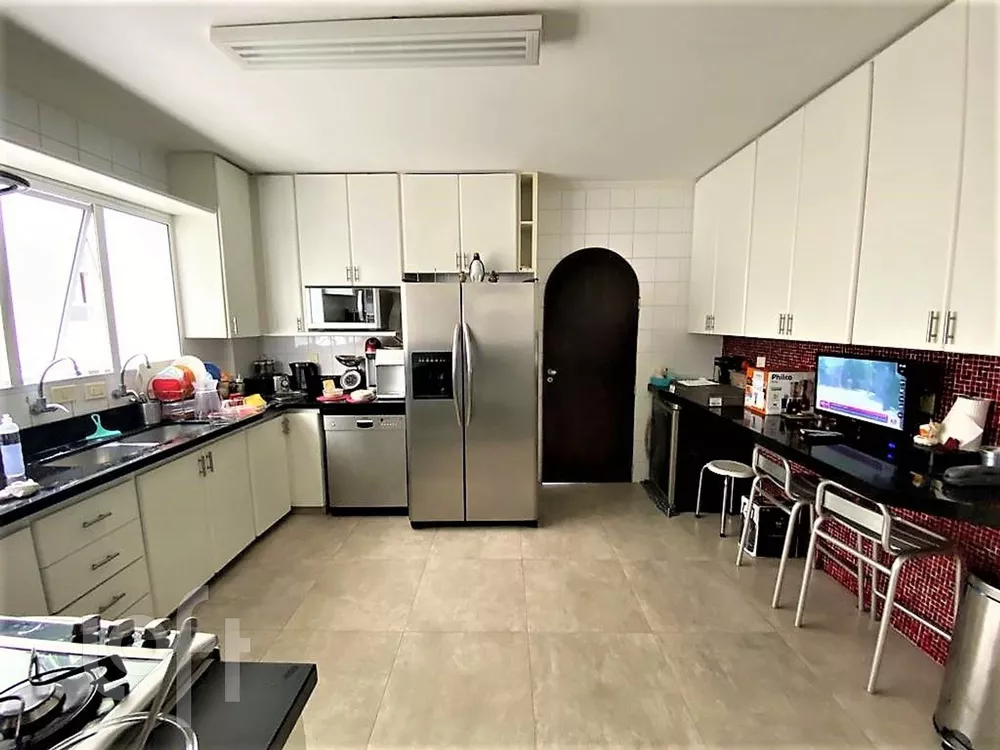 Apartamento à venda com 4 quartos, 350m² - Foto 16