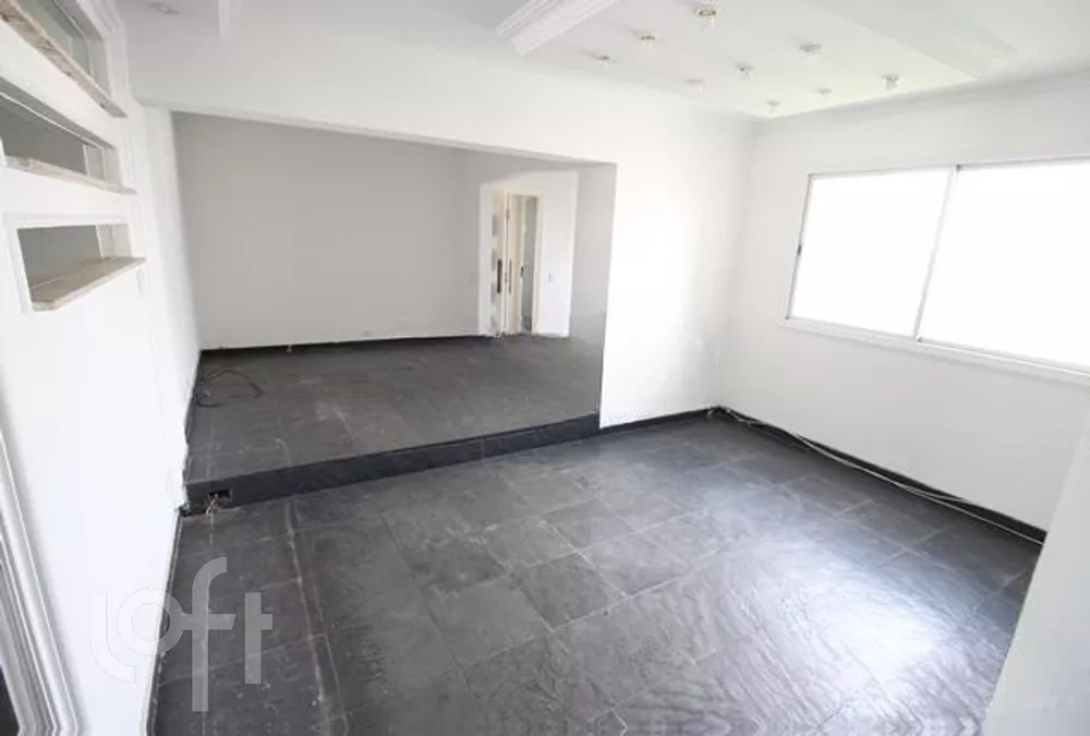 Apartamento à venda com 2 quartos, 85m² - Foto 2