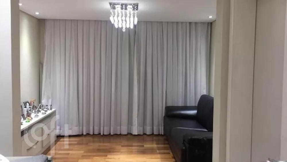 Apartamento à venda com 3 quartos, 150m² - Foto 4