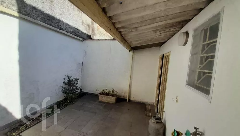 Casa à venda com 2 quartos, 155m² - Foto 11