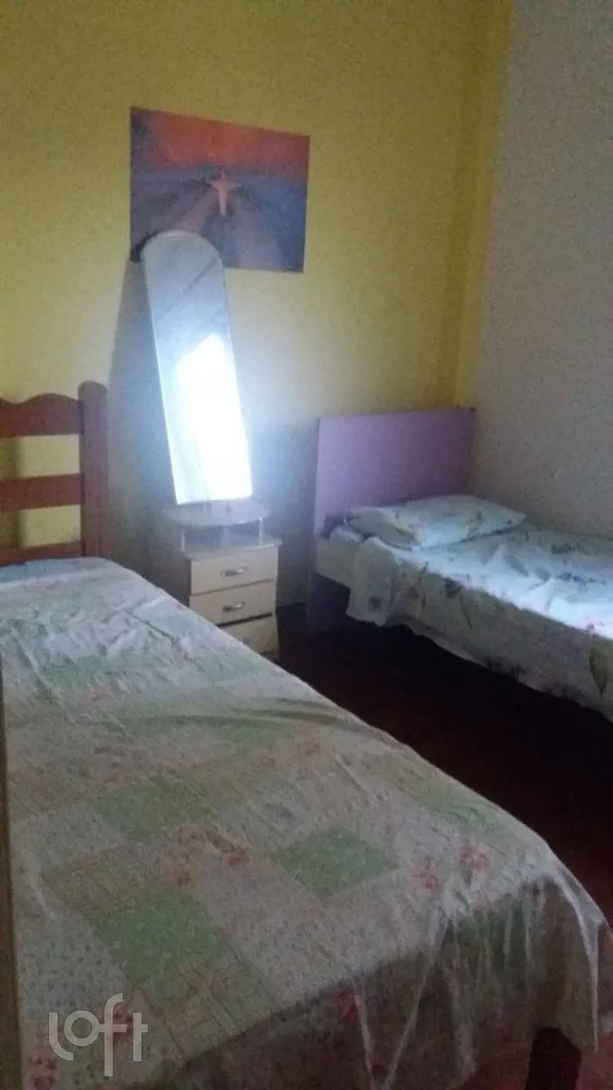 Apartamento à venda com 2 quartos, 70m² - Foto 3