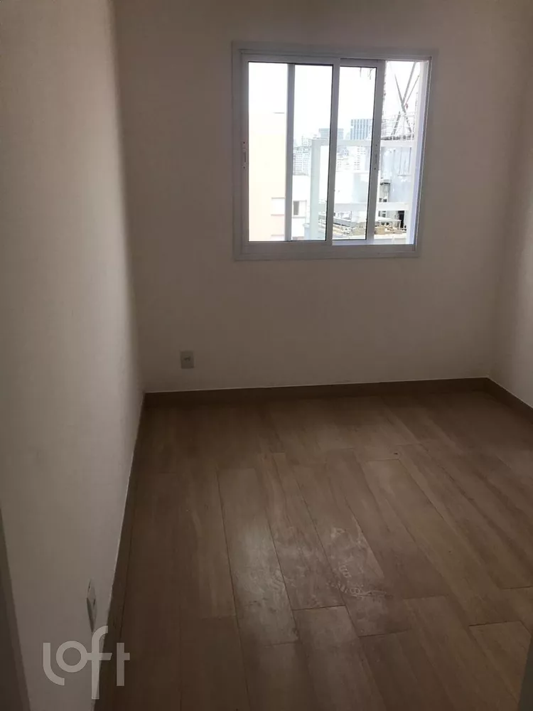 Apartamento à venda com 1 quarto, 33m² - Foto 2