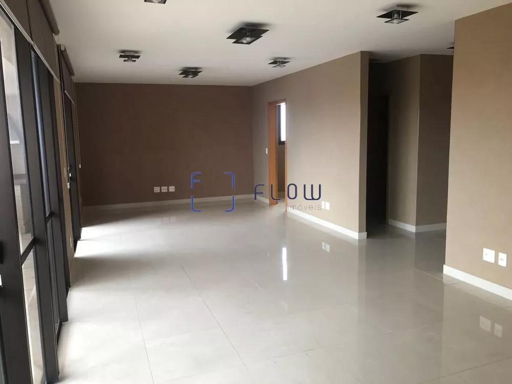 Apartamento à venda com 4 quartos, 208m² - Foto 2