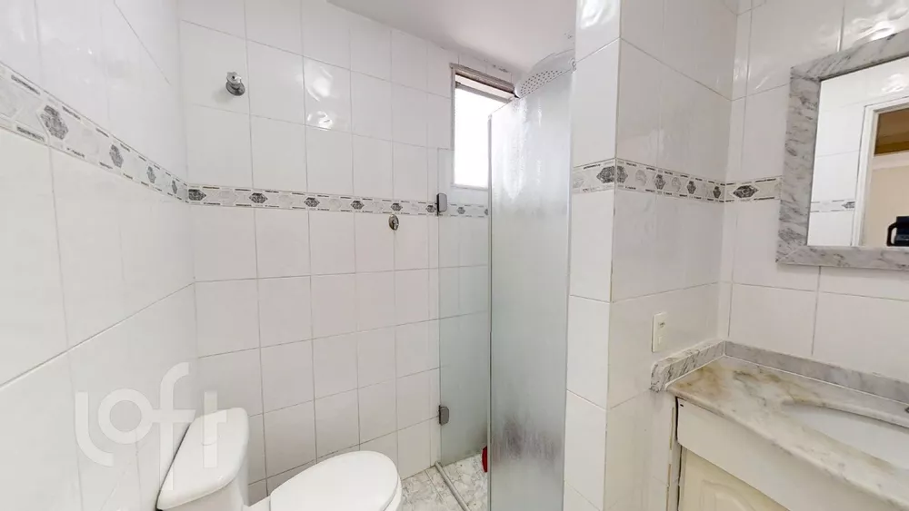 Apartamento à venda com 2 quartos, 64m² - Foto 2