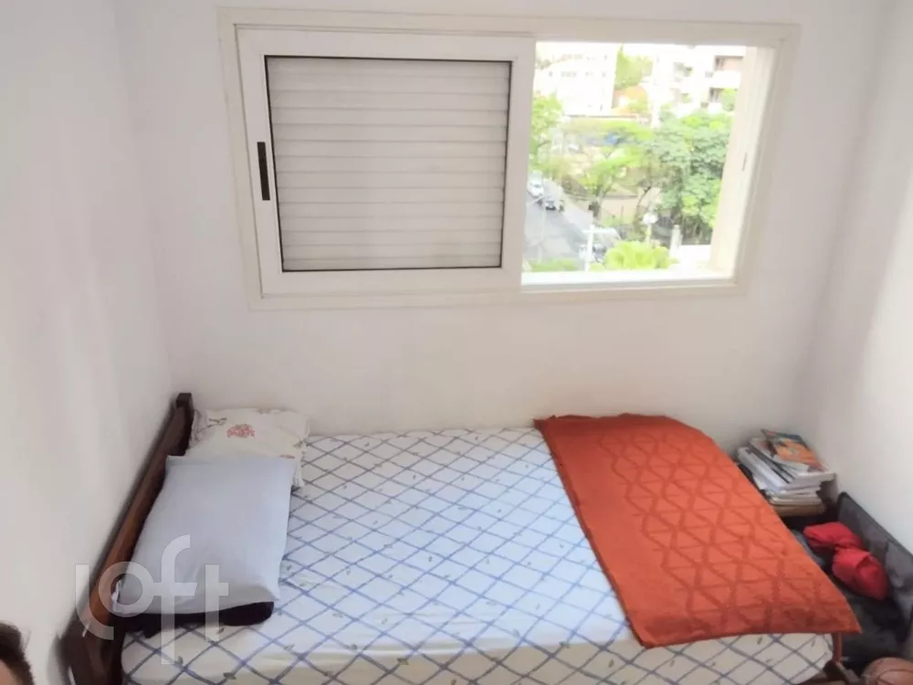 Apartamento à venda com 2 quartos, 60m² - Foto 2