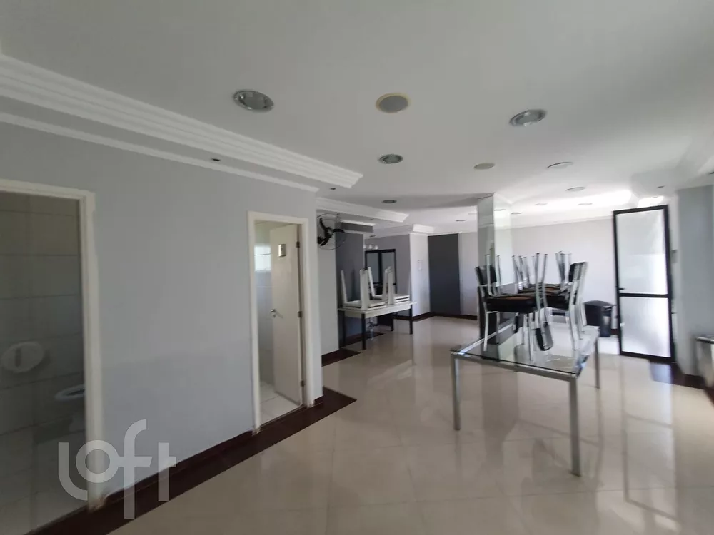 Apartamento à venda com 3 quartos, 74m² - Foto 1