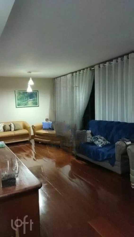 Apartamento à venda com 3 quartos, 180m² - Foto 2