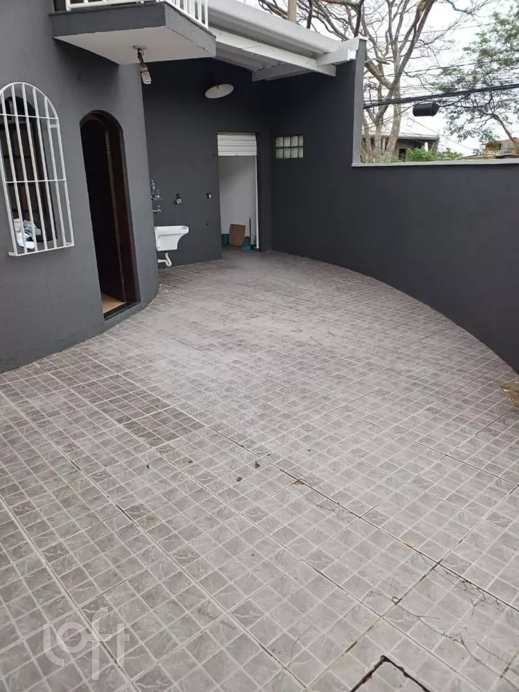 Casa à venda com 2 quartos, 80m² - Foto 3