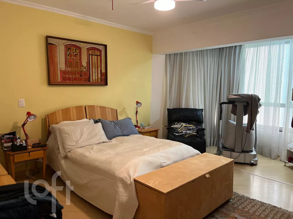 Apartamento à venda com 3 quartos, 192m² - Foto 3