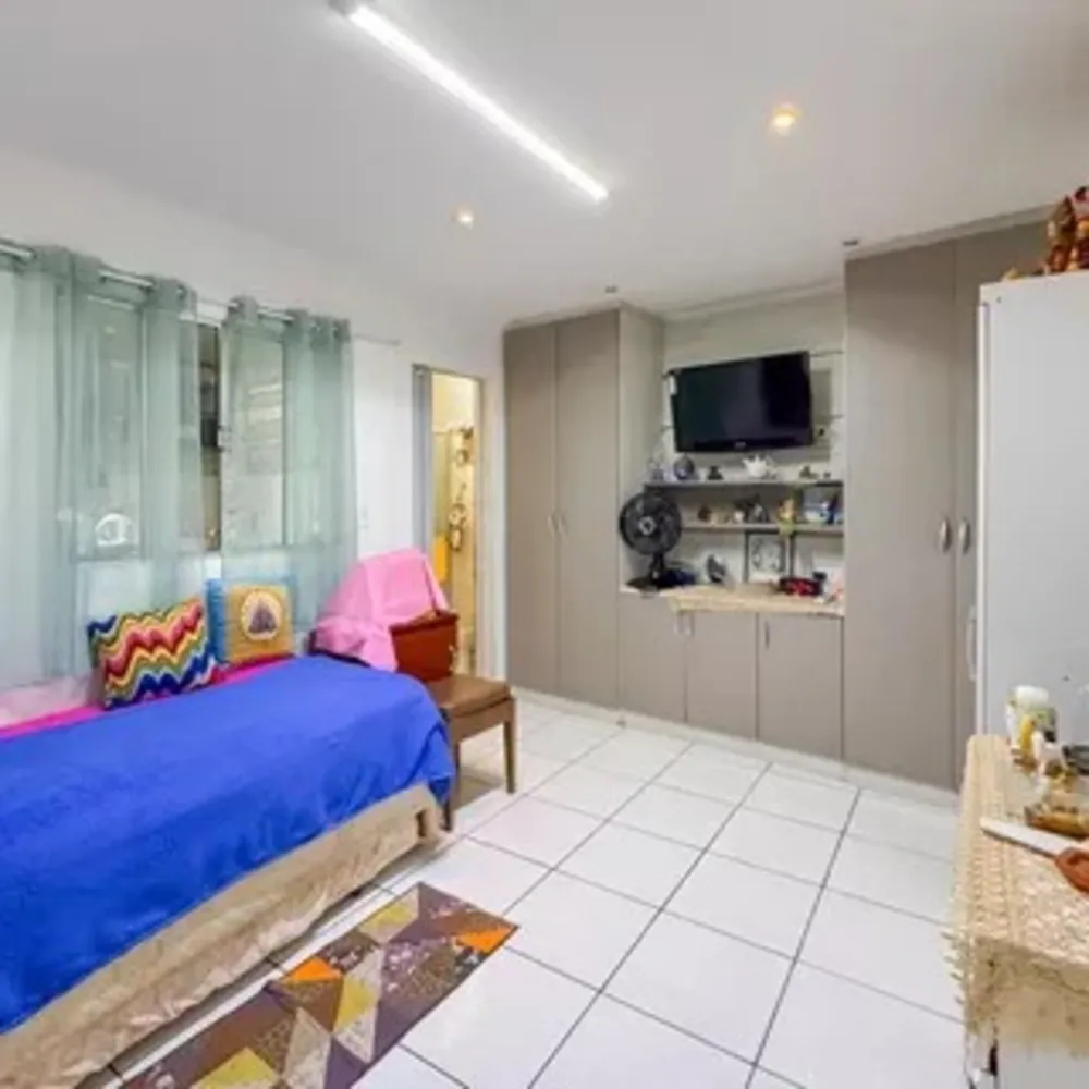Casa, 4 quartos, 200 m² - Foto 9
