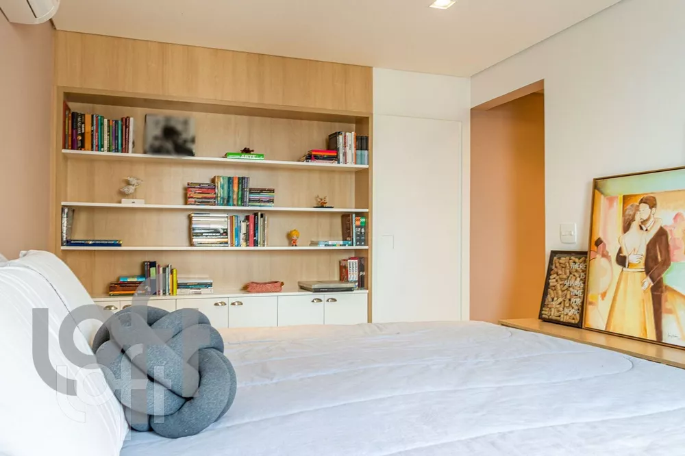 Apartamento à venda com 3 quartos, 122m² - Foto 8