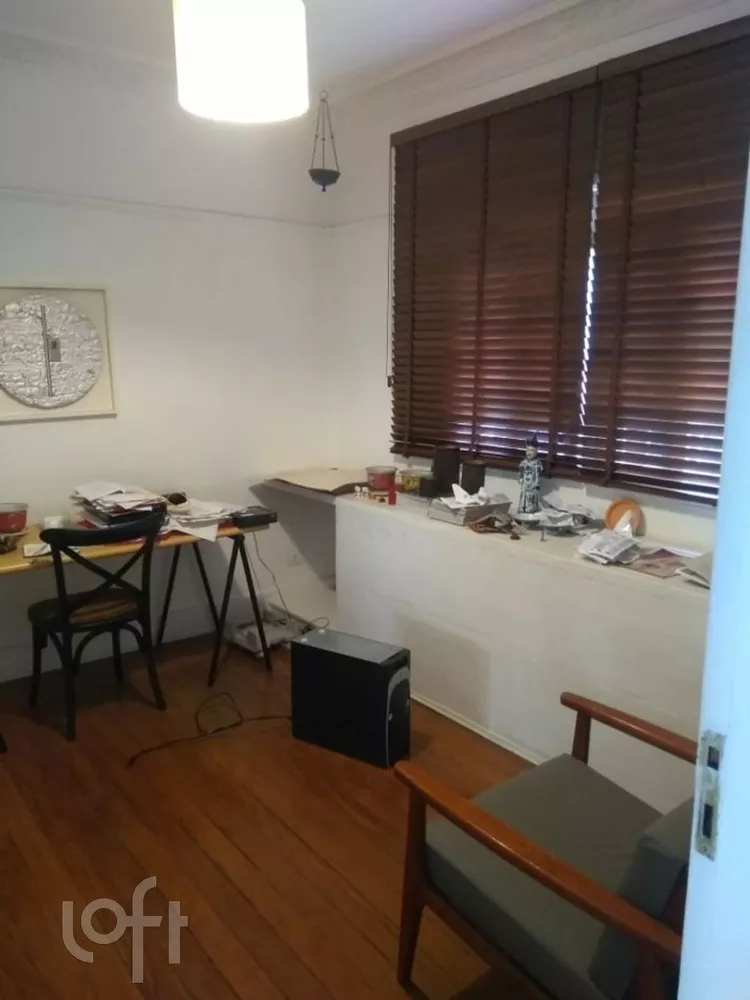 Casa à venda com 3 quartos, 120m² - Foto 1