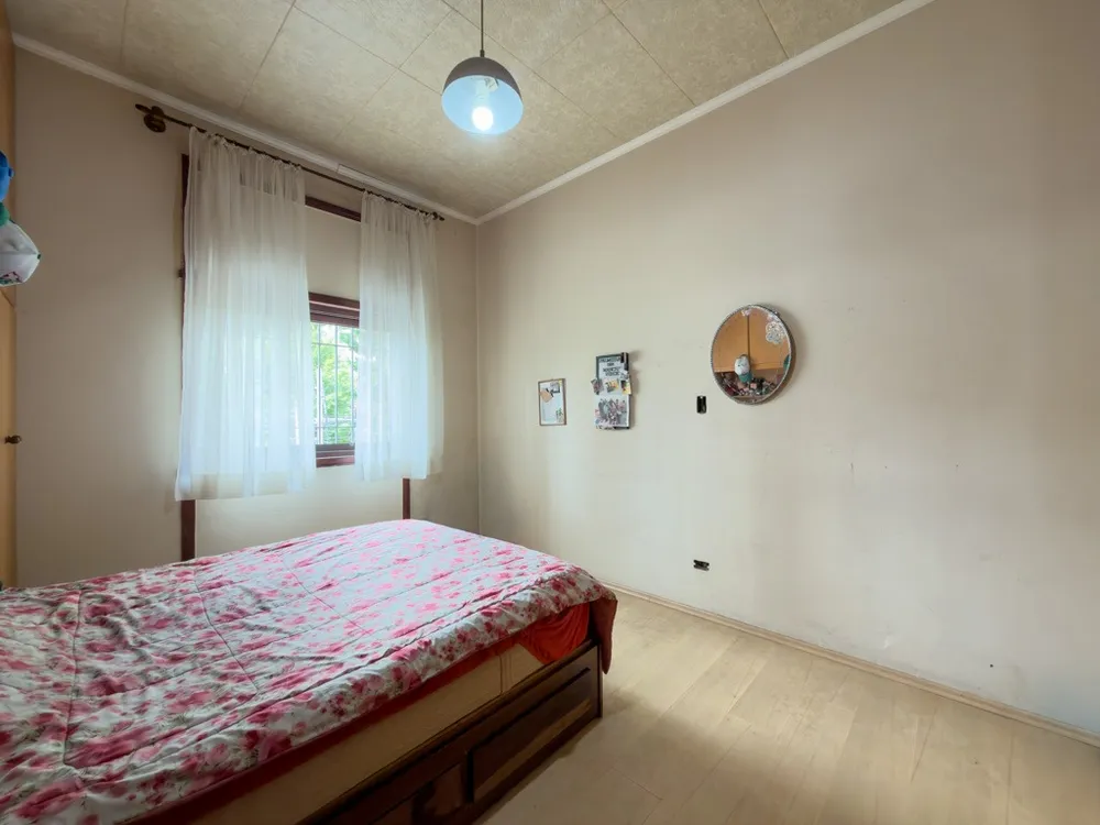 Casa, 4 quartos, 220 m² - Foto 1
