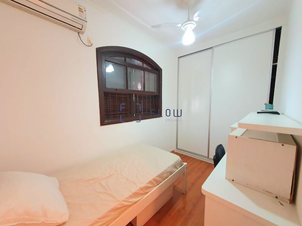 Casa à venda com 3 quartos, 380m² - Foto 17
