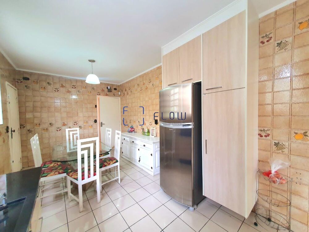 Casa à venda com 3 quartos, 380m² - Foto 25