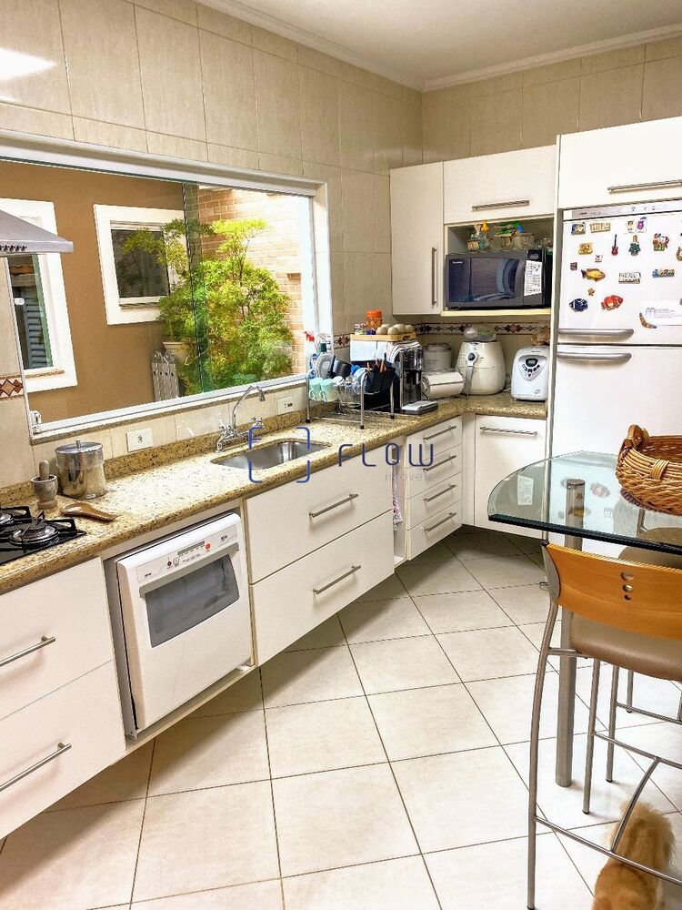 Casa, 3 quartos, 230 m² - Foto 10