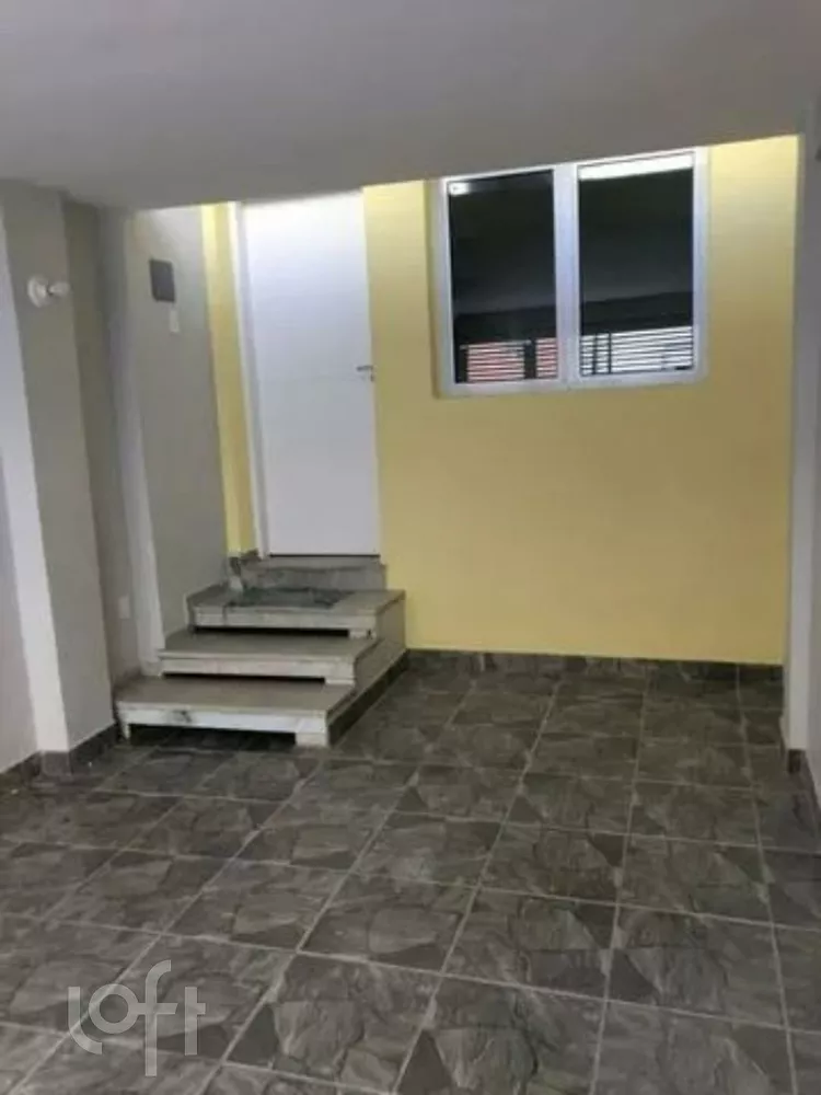 Casa à venda com 3 quartos, 100m² - Foto 4