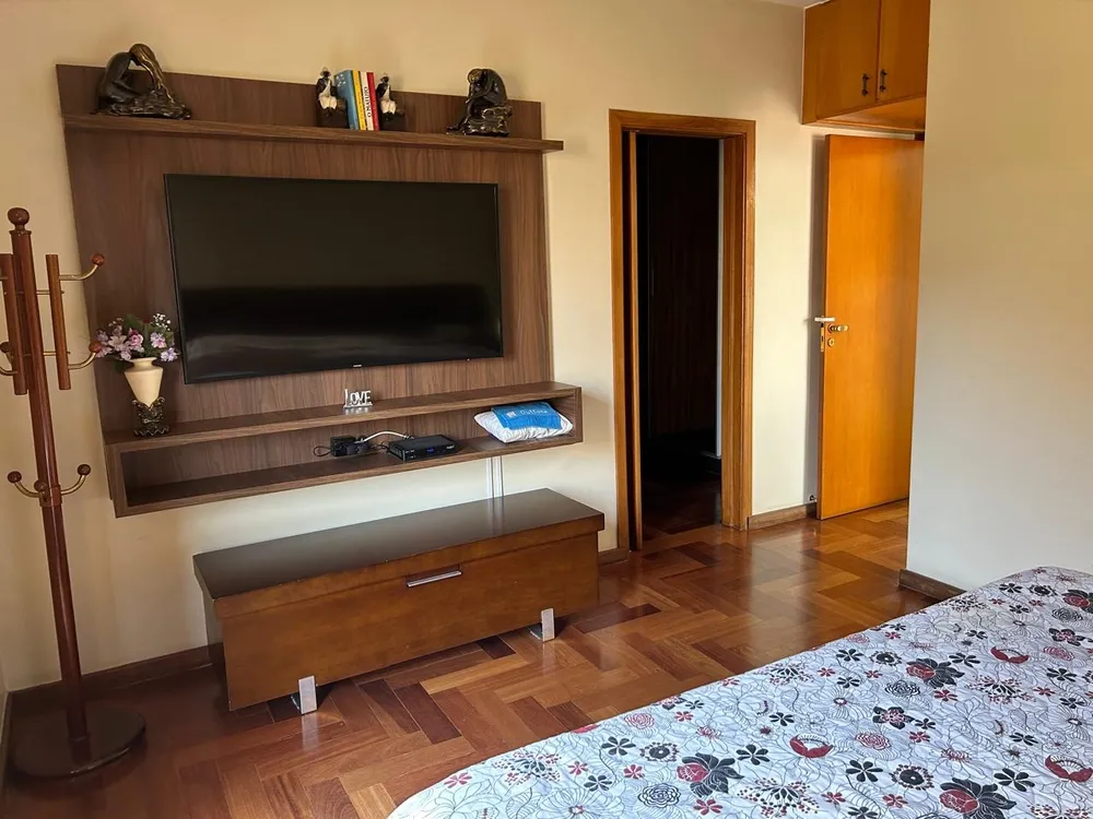 Casa, 3 quartos, 300 m² - Foto 1