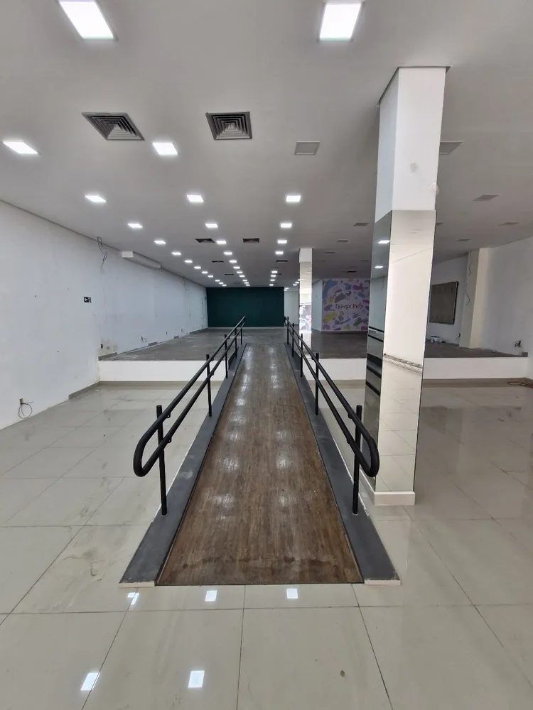 Loja-Salão, 974 m² - Foto 1