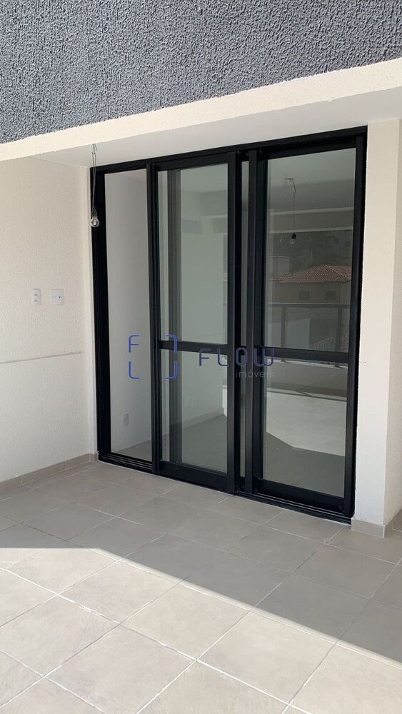 Apartamento à venda com 2 quartos, 80m² - Foto 3