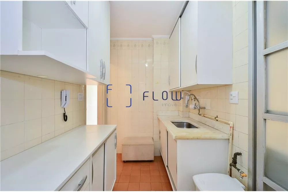 Apartamento à venda com 2 quartos, 61m² - Foto 4