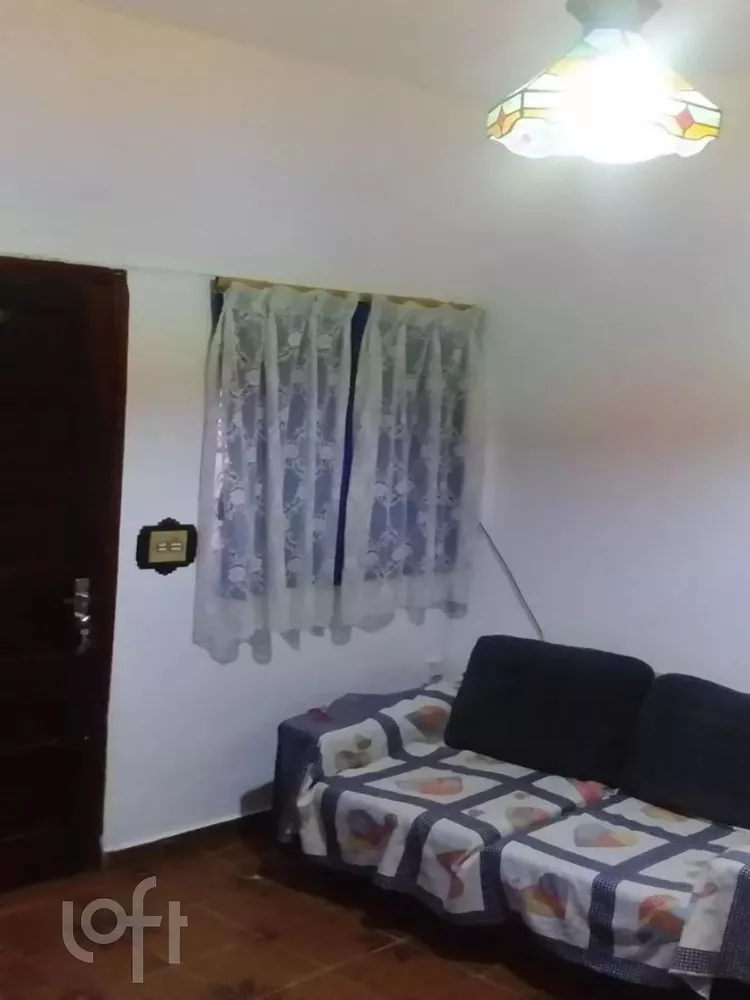 Casa à venda com 2 quartos, 140m² - Foto 4