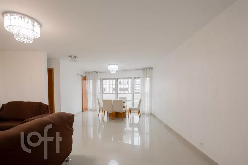 Apartamento à venda com 3 quartos, 119m² - Foto 2