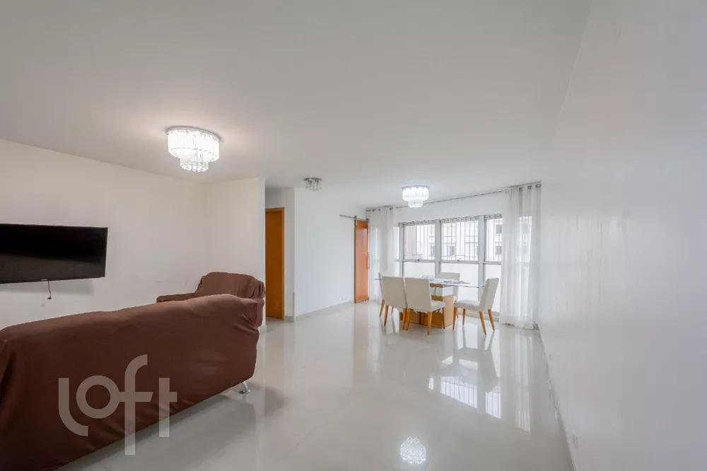 Apartamento à venda com 3 quartos, 119m² - Foto 1