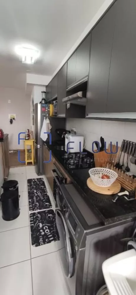 Apartamento à venda com 2 quartos, 64m² - Foto 7