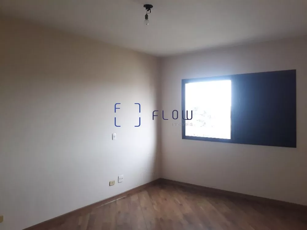 Apartamento à venda e aluguel com 3 quartos, 165m² - Foto 2