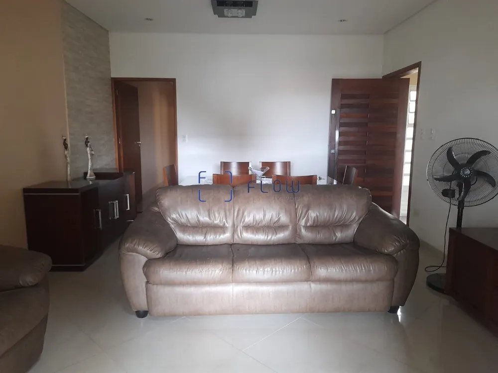 Casa, 4 quartos, 176 m² - Foto 1