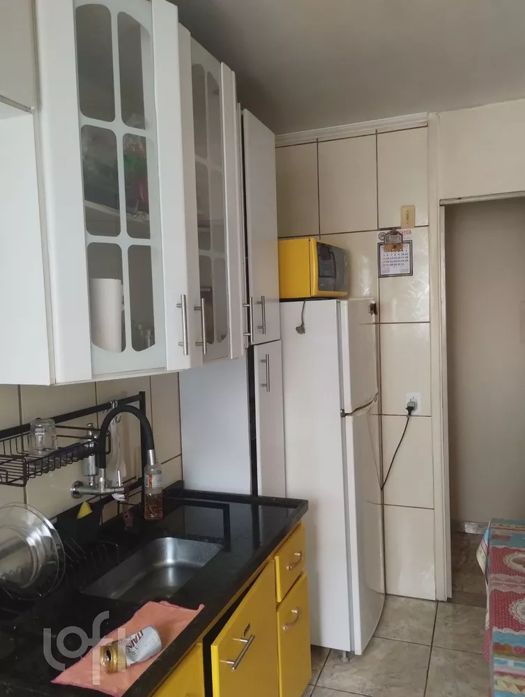 Apartamento à venda com 2 quartos, 59m² - Foto 3