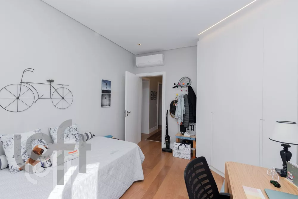 Apartamento à venda com 4 quartos, 280m² - Foto 8