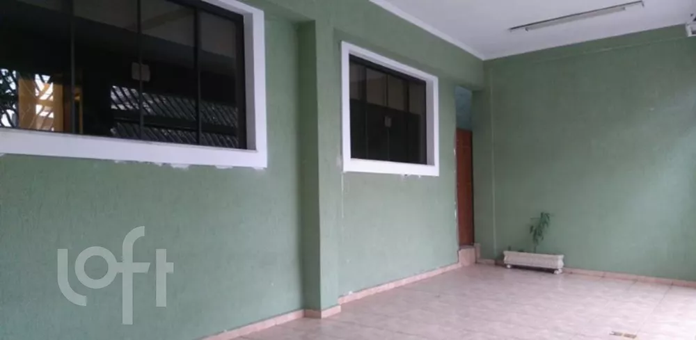 Casa à venda com 3 quartos, 170m² - Foto 2