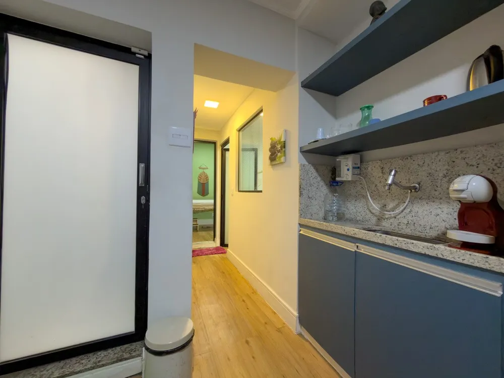 Casa, 5 quartos, 220 m² - Foto 1