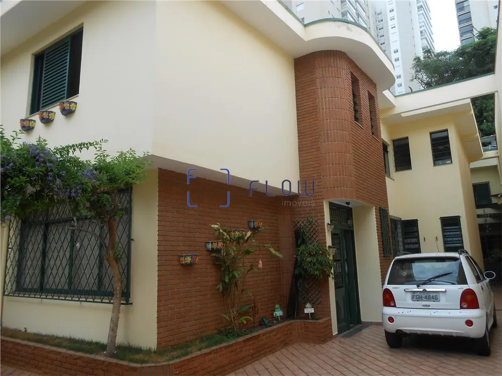 Casa, 4 quartos, 261 m² - Foto 1