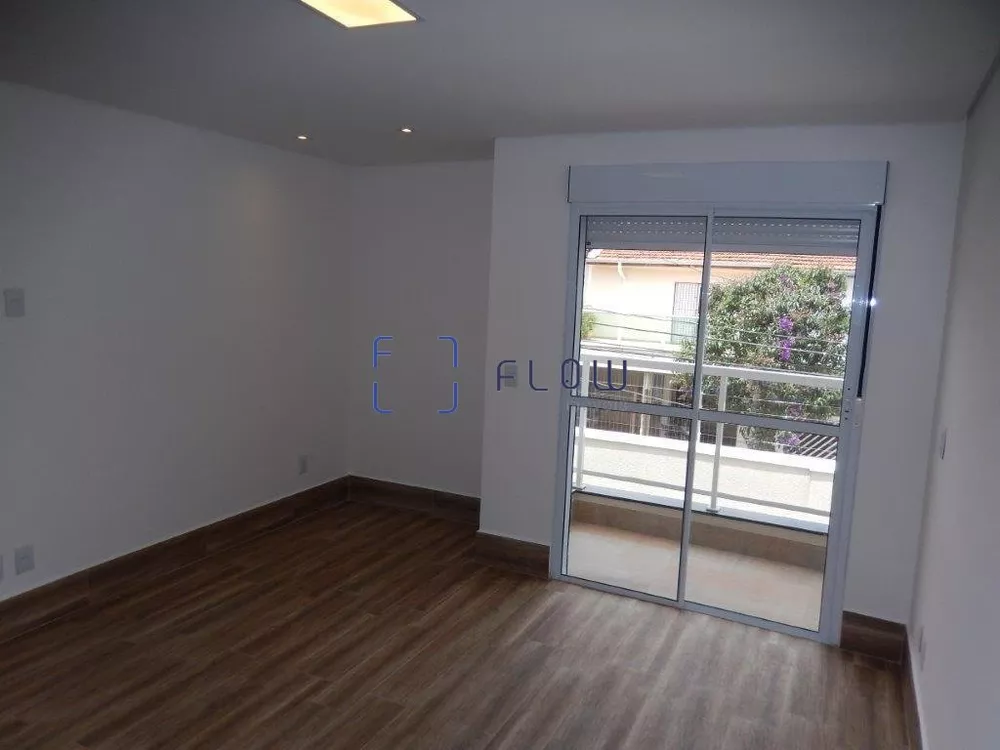 Casa à venda com 4 quartos, 200m² - Foto 1