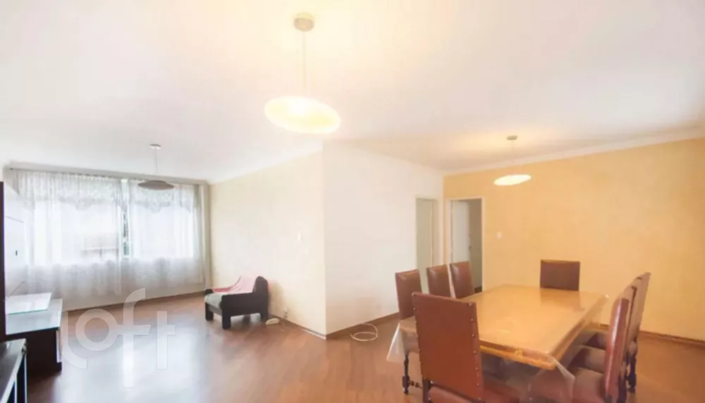 Apartamento à venda com 3 quartos, 140m² - Foto 1