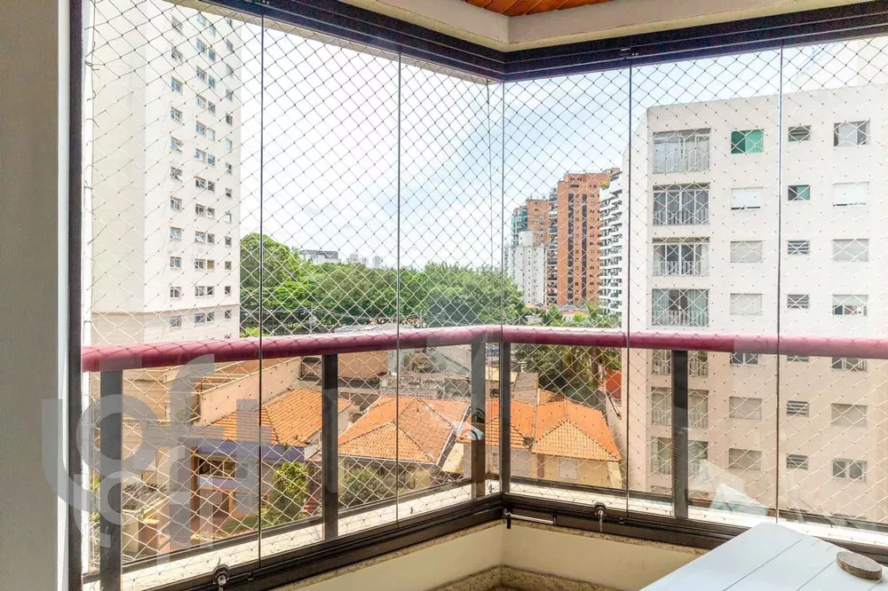 Apartamento à venda com 4 quartos, 190m² - Foto 2