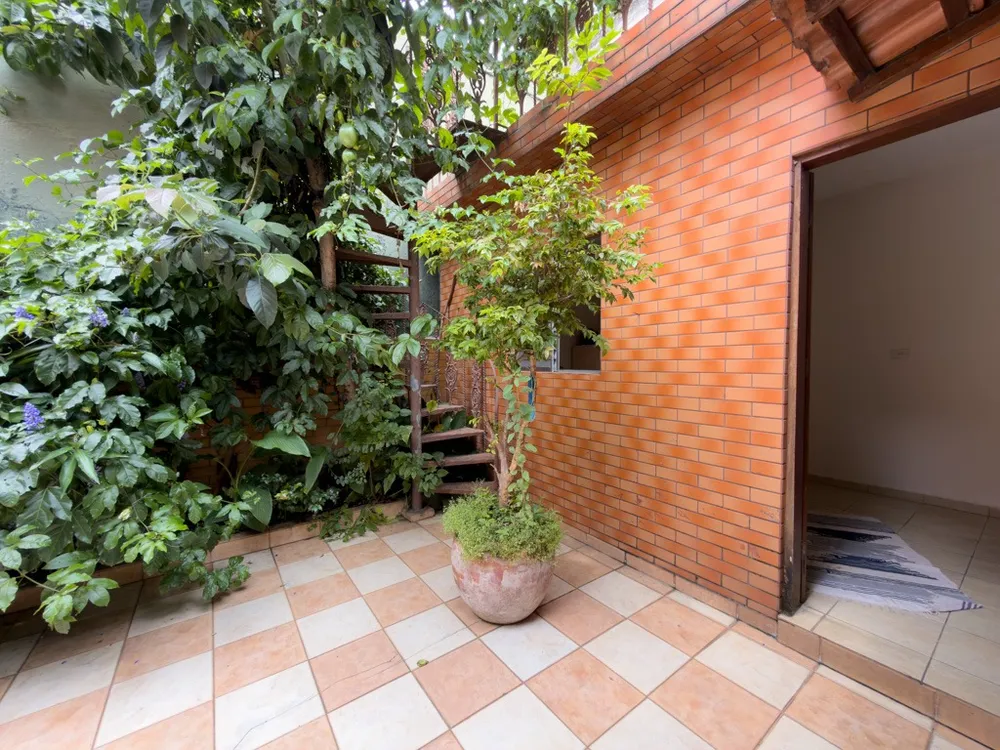 Casa, 3 quartos, 142 m² - Foto 2