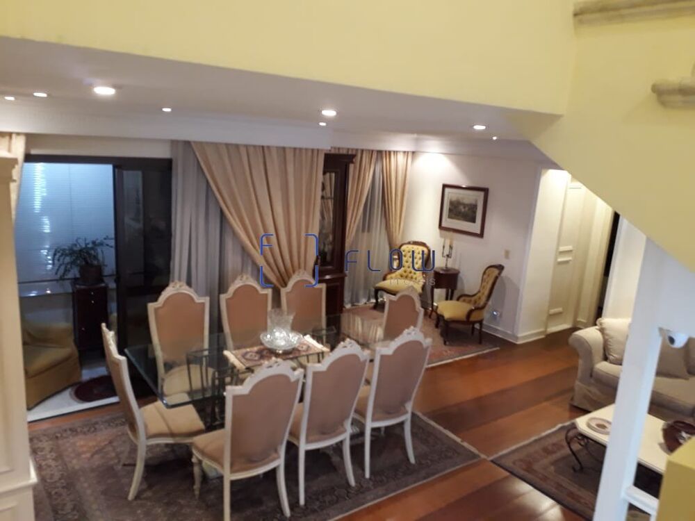 Cobertura à venda com 2 quartos, 200m² - Foto 2