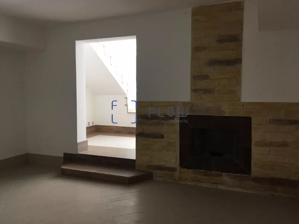 Casa à venda com 3 quartos, 260m² - Foto 2