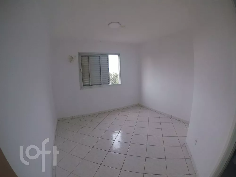 Apartamento à venda com 1 quarto, 35m² - Foto 2